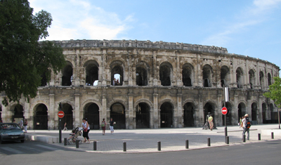 Nîmesin areena