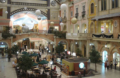 Ostoskeskus Dubaissa